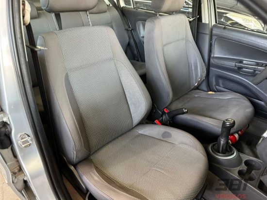 vw-voyage-1-6-comfortiline-2011-50889