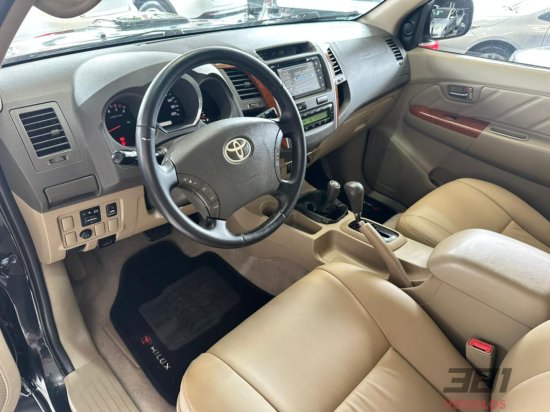 toyota-sw4-srv-4x4-diesel-7-lug-2011-53545