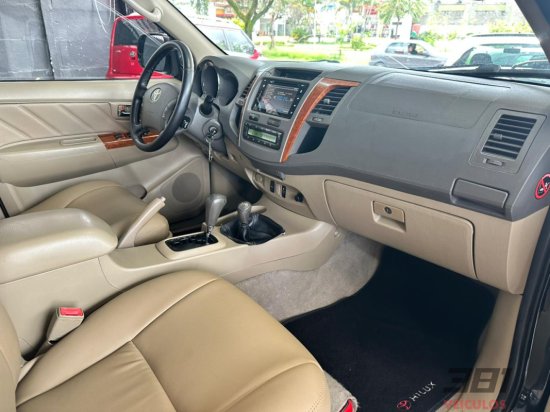 toyota-sw4-srv-4x4-diesel-7-lug-2011-53543