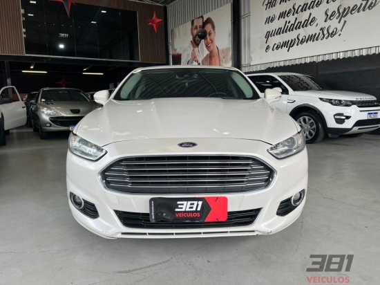 ford-fusion-titanium-fwd-2016-53563