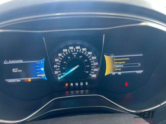 ford-fusion-titanium-fwd-2016-53572