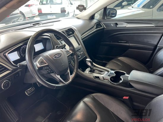 ford-fusion-titanium-fwd-2016-53568