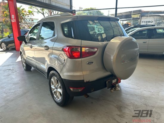 ford-ecosport-titanium-2013-44450