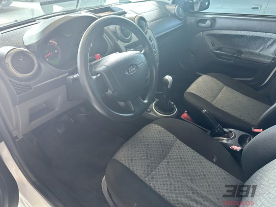 ford-fiesta-1-6-se-2014-44460