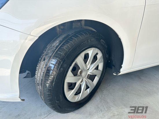 vw-voyage-1-0-flex-2023-44644