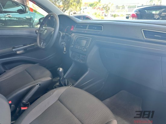 vw-voyage-1-0-flex-2023-44642