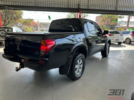 mitsubishi-l200-triton-hpe-2013-54263