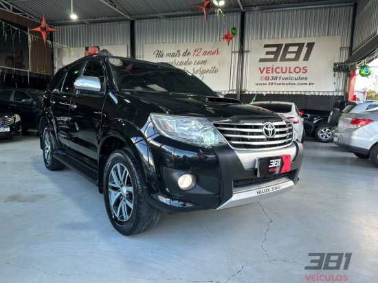 toyota-hilux-sw4-srv-3-0-7-lug-2014-54337