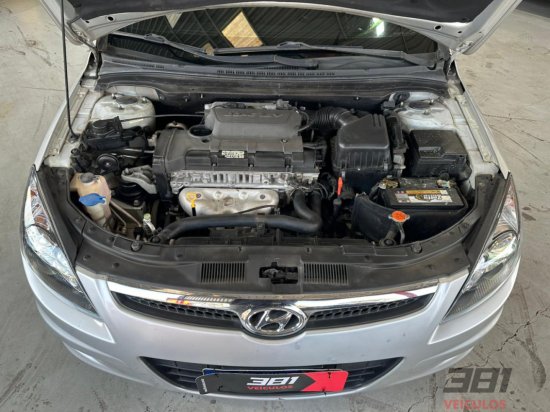hyundai-i30-2012-54375