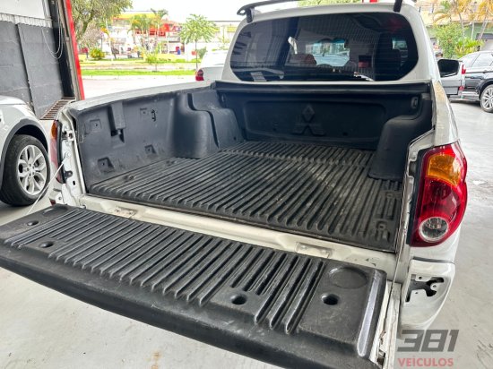 mitsubishi-l200-triton-3-2-hpe-4x4-aut-2012-52564