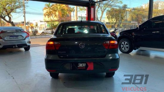volkswagen-voyage-2015-55014