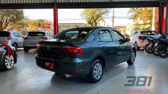 volkswagen-voyage-2015-55015