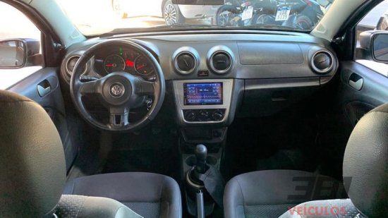 volkswagen-voyage-2015-55017