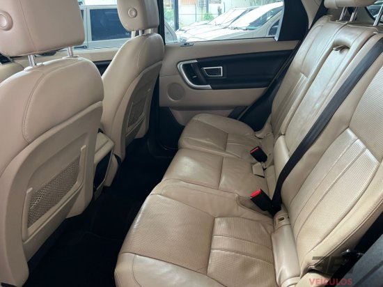 land-rover-discovery-sport-2018-53182