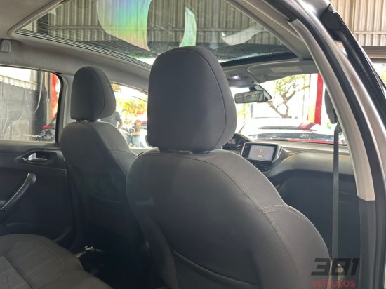 peugeot-208-griffe-1-6-flex-2015-54086